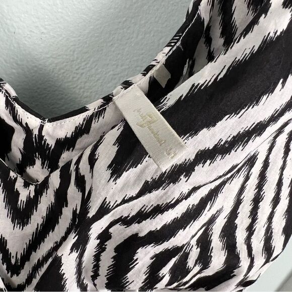 7 For All Mankind Black and White Geometric Print Size S - Picture 10 of 10